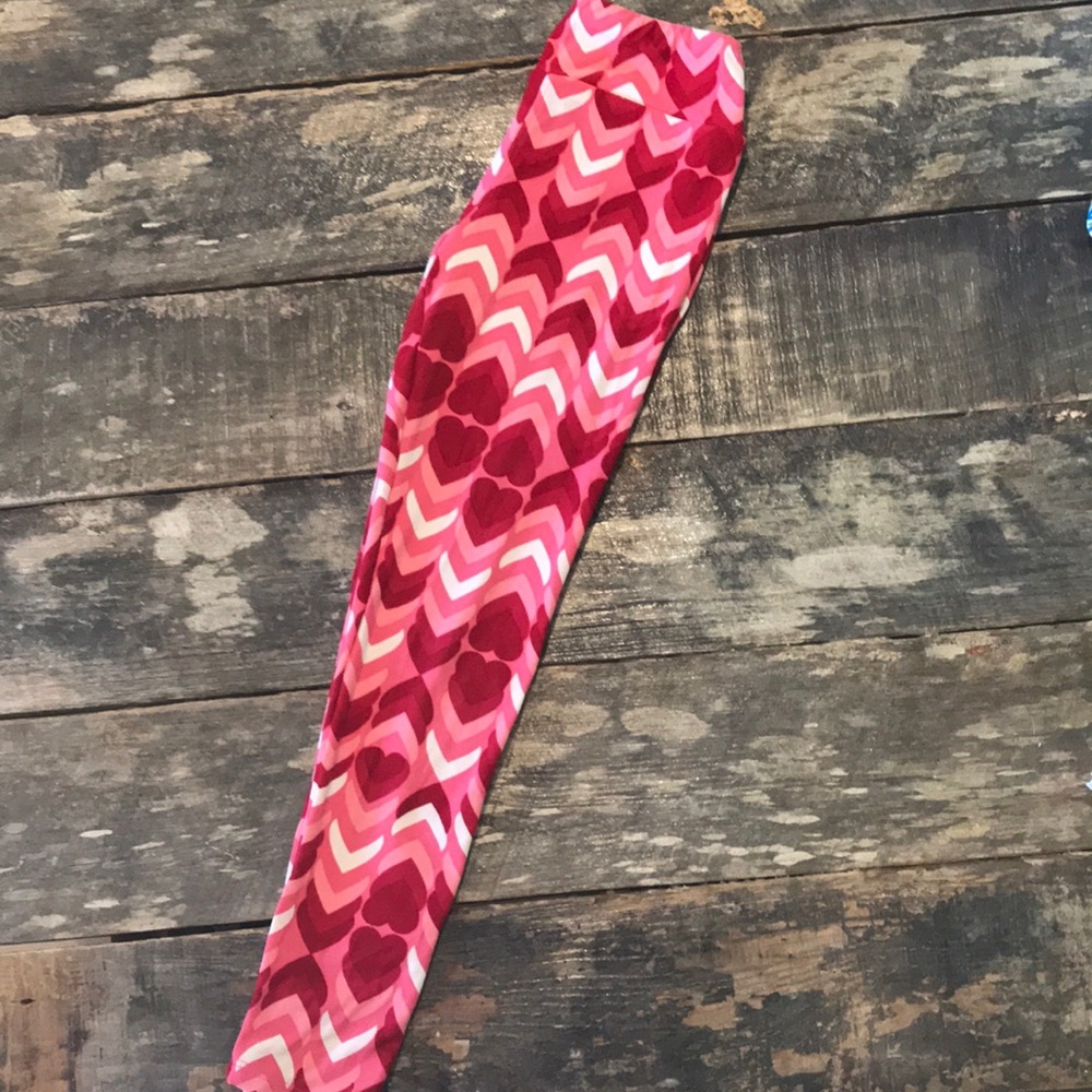 Lularoe valentine’s leggings